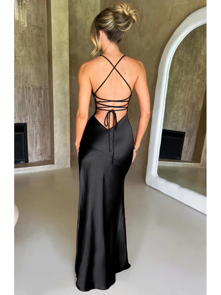 Élan de Minuit – Satin Open-Back Gown
