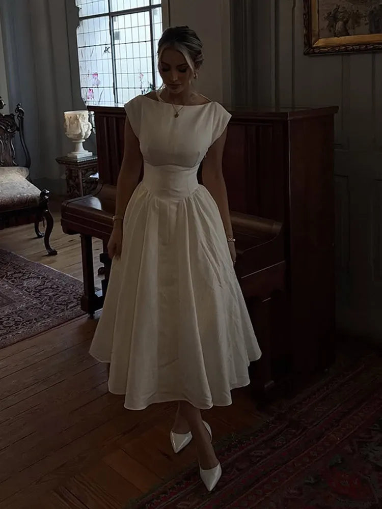 The Palais Gown – Structured Grace in Ivory