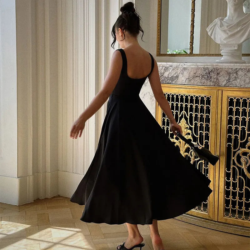The Palais Gown – Structured Grace in Ivory