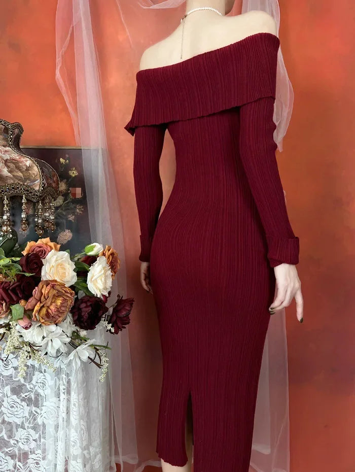The Amélie Off-Shoulder Column Dress