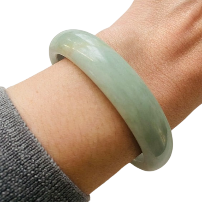 Natural Green Jade Bangle