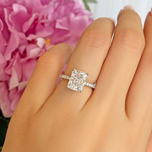Luxury Diamond White Gold Ring
