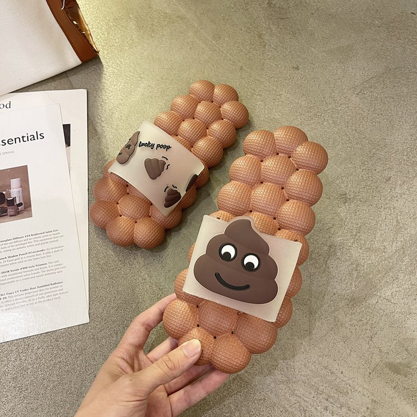 bubble flat-bottomed flip flops