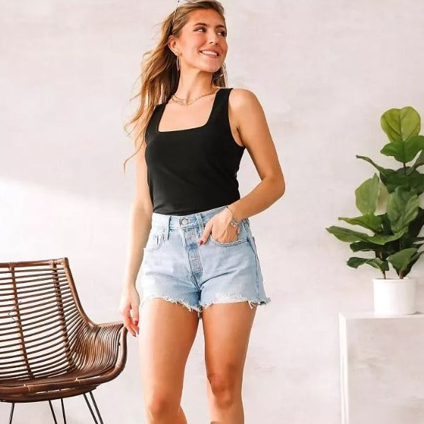 Stylish Wide-leg Denim Short