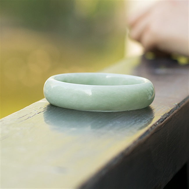 Natural Green Jade Bangle