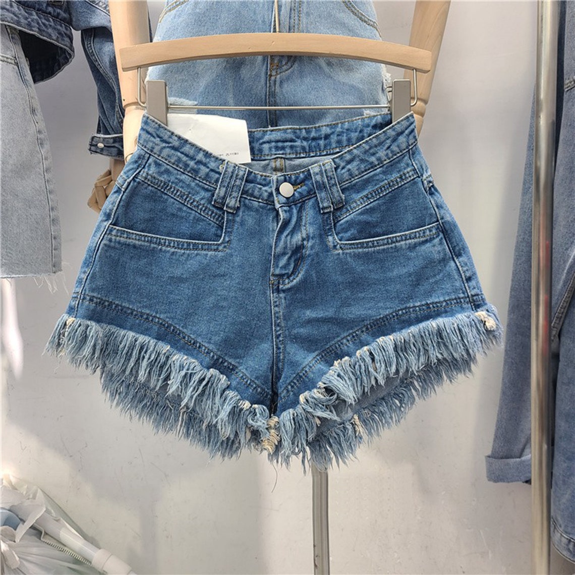 All-match Ripped Tassel Edge Wide Leg Denim Shorts