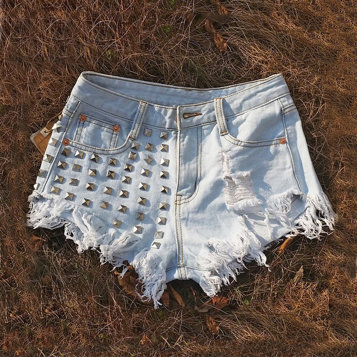 Vintage Ripped Tassel Edge One Sided Rivets Shorts