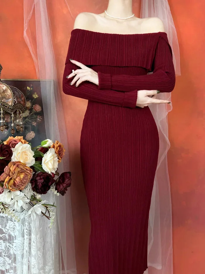 The Amélie Off-Shoulder Column Dress