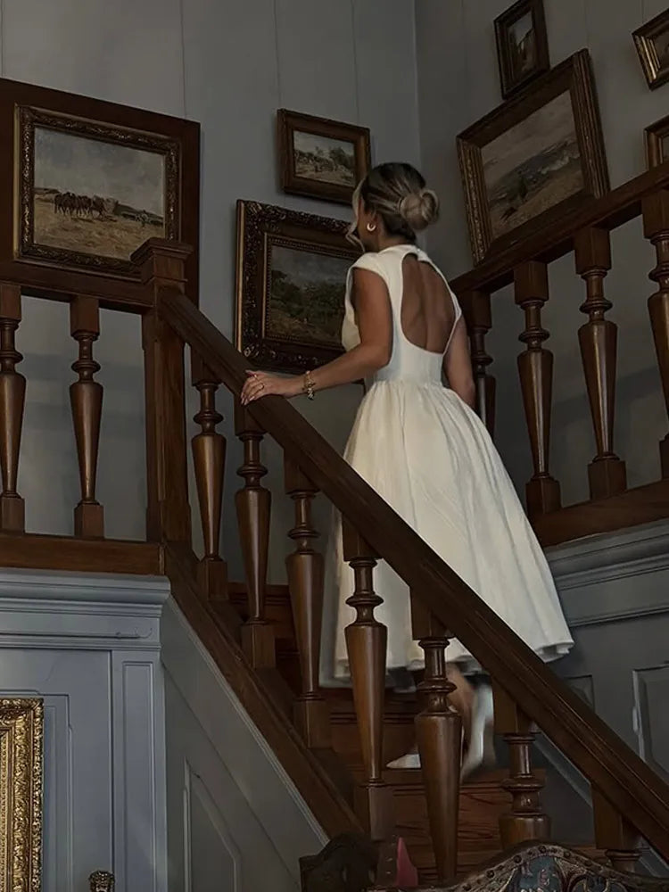 The Palais Gown – Structured Grace in Ivory