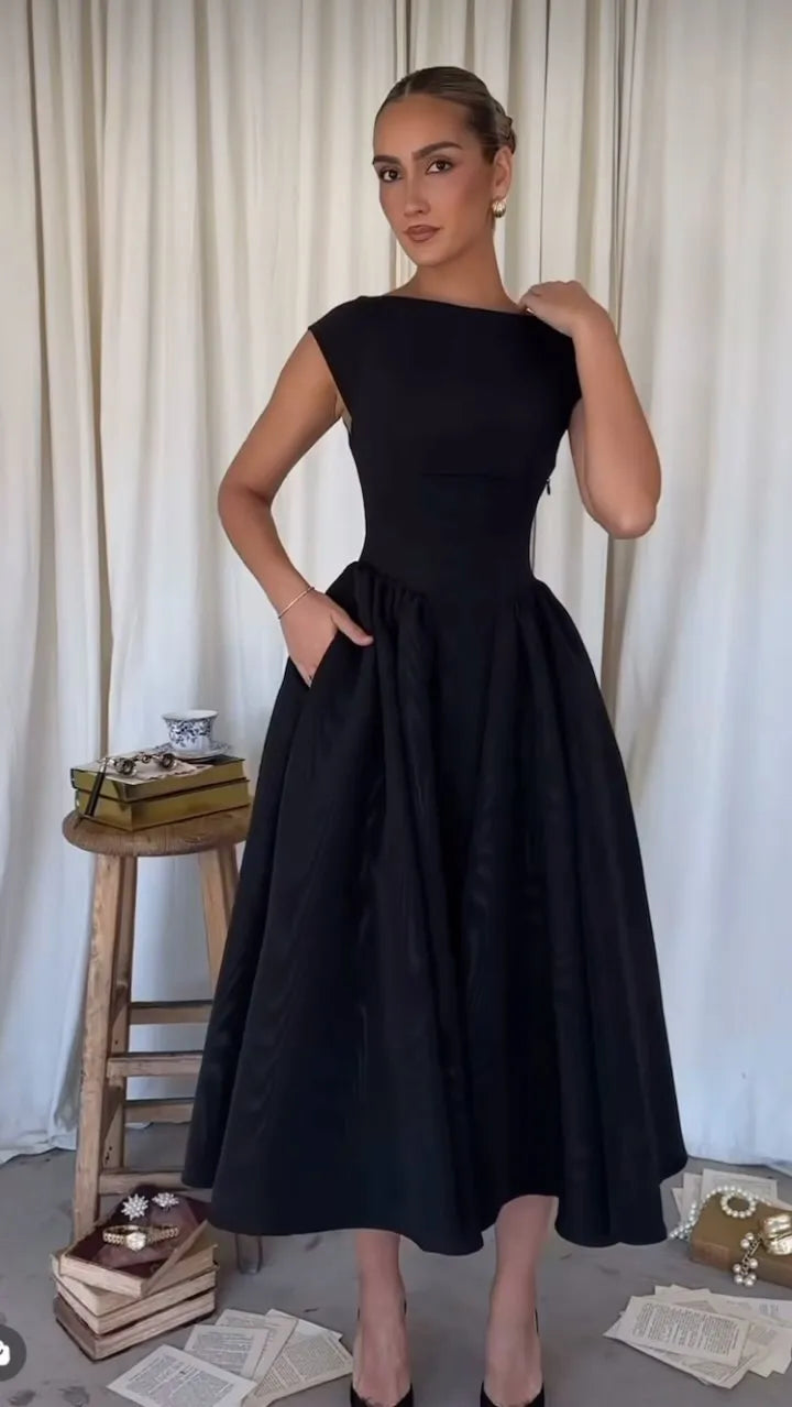 The Palais Gown – Structured Grace in Ivory