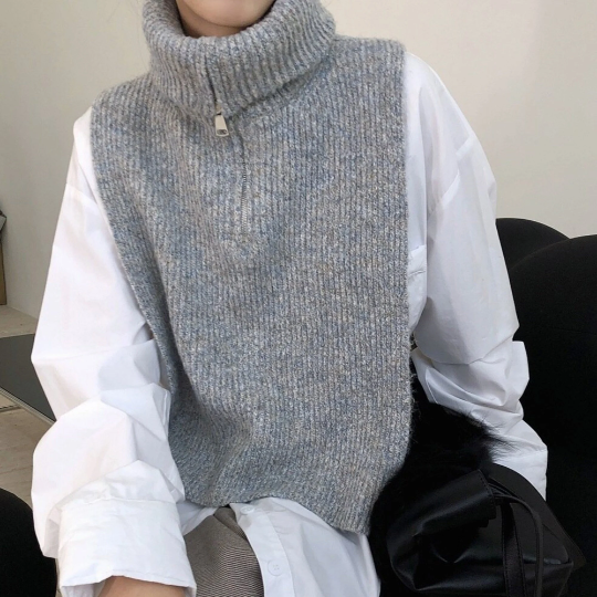 Fashionable Knitted Turtleneck Fashion Vest (One Size)