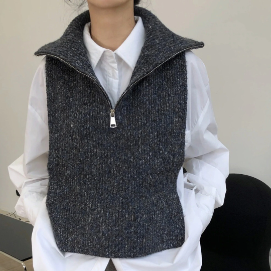 Fashionable Knitted Turtleneck Fashion Vest (One Size)